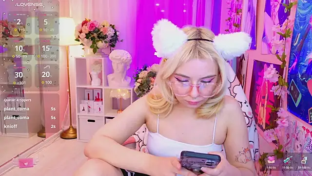 Coconut Mia online show from 23, 2, 2025
