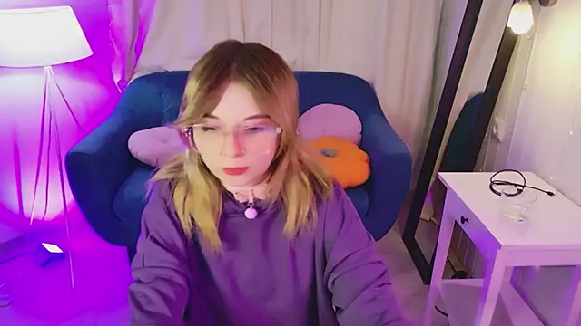 Coconut Mia online show from 5, 6, 2026