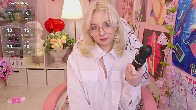 Coconut Mia online show from 6, 2, 2025