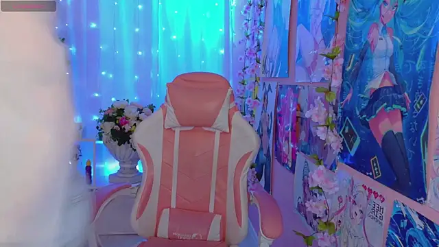 Coconut Mia online show from 7, 5, 2026