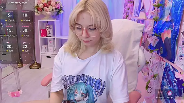 Coconut Mia online show from 9, 9, 2025