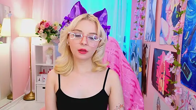 Coconut Mia online show from 20, 2, 2025