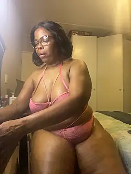 Nomthie online show from 3, 11, 2025