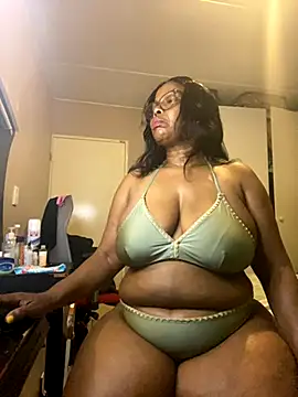 Nomthie online show from 20, 11, 2025