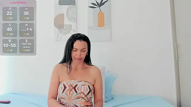 Evawalker  online show from 28, 2, 2026