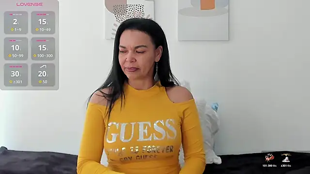 Evawalker  online show from 24, 2, 2026