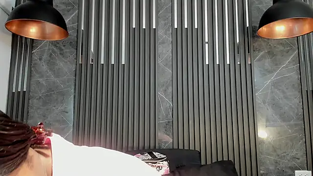 SaraiEvans online show from 7, 11, 2025