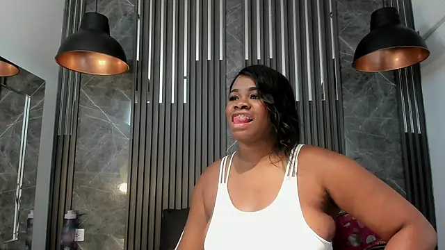 SaraiEvans online show from 14, 11, 2025