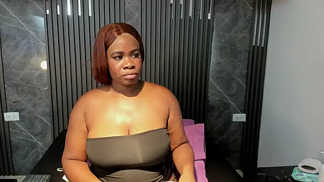 SaraiEvans online show from 23, 11, 2025