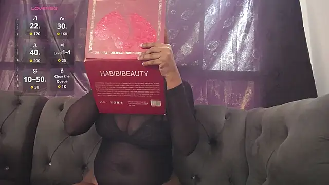Snapshot of KarinaaCox chatting on 1, 10, 2025 KarinaaCox online show from 1, 10, 2025