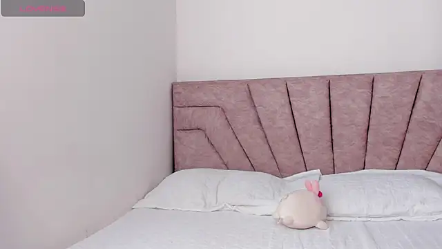 SavannahWildee online show from 11, 11, 2025