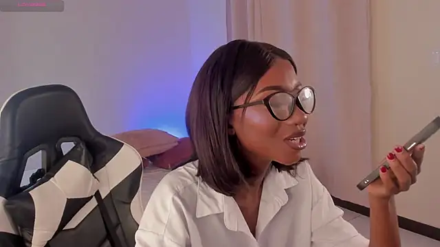 SavannahWildee online show from 2, 2, 2025