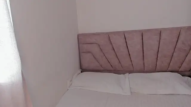 SavannahWildee online show from 10, 2, 2026