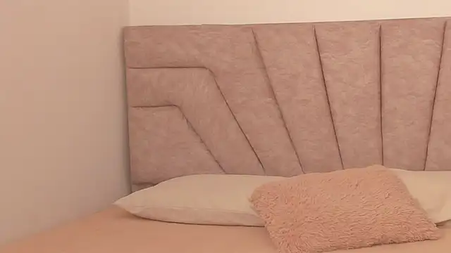 SavannahWildee online show from 22, 2, 2026