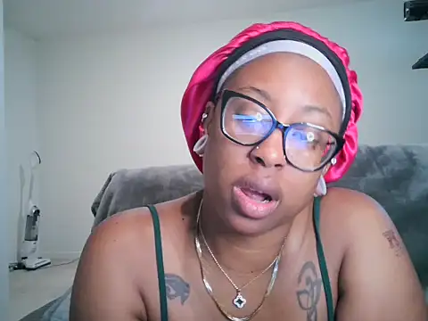 Nyxie Chaos online show from 29, 5, 2026