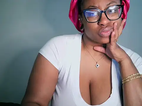 Snapshot of Nyxie_Chaos chatting on 15, 7, 2026 Nyxie Chaos online show from 15, 7, 2026