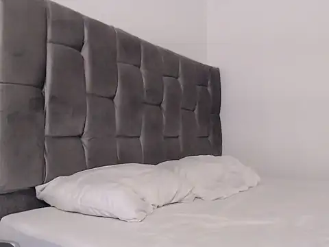 Eliantg online show from 1, 10, 2025