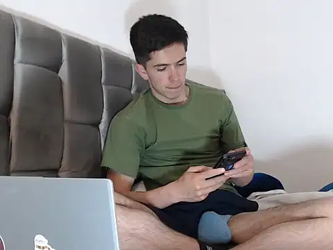 Eliantg online show from 1, 10, 2025