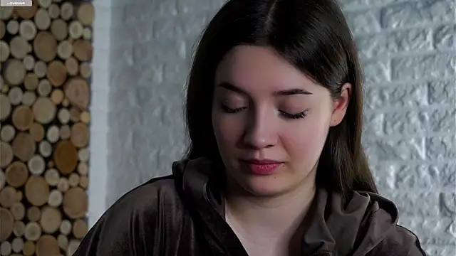 LowOncoming online show from 2, 4, 2026