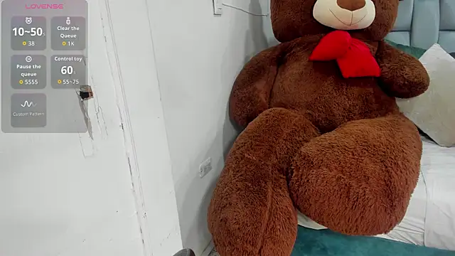 Snapshot of karina_mason chatting on 5, 11, 2025 karina mason online show from 5, 11, 2025