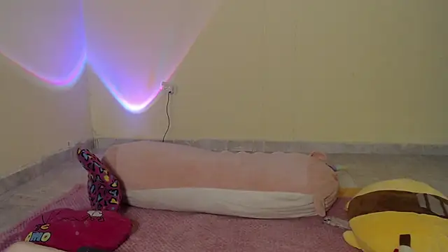  maiahairy  online show from 31, 1, 2025