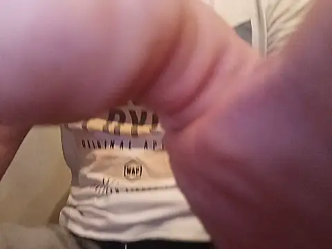 Snapshot of Timbojan28 chatting on 19, 7, 2026 Timbojan28 online show from 19, 7, 2026