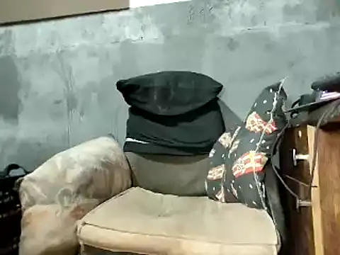 bumbumtatuado online show from 23, 12, 2025