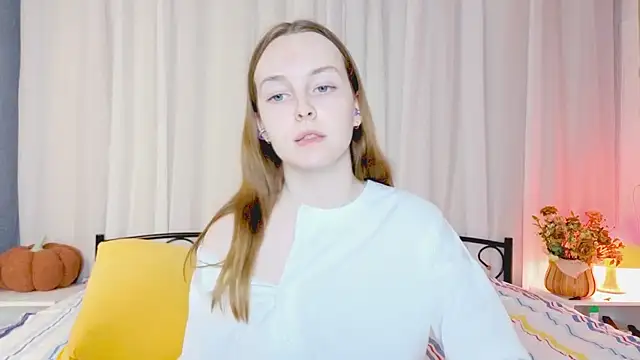 Snapshot of Wild__flowers chatting on 2, 11, 2025 Wild flowers online show from 2, 11, 2025