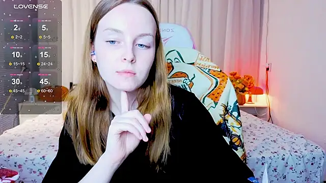 Snapshot of Wild__flowers chatting on 24, 10, 2025 Wild flowers online show from 24, 10, 2025