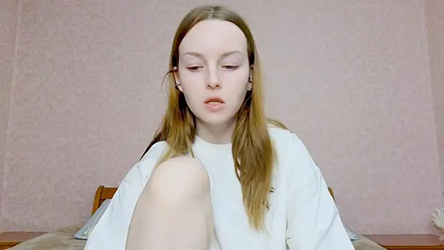 Snapshot of Wild__flowers chatting on 16, 10, 2025 Wild flowers online show from 16, 10, 2025