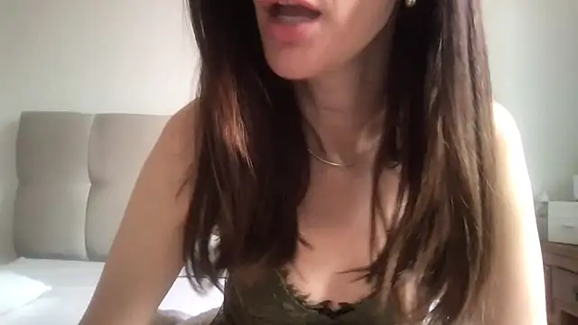 Snapshot of paolajonez chatting on 13, 10, 2025 paolajonez online show from 13, 10, 2025