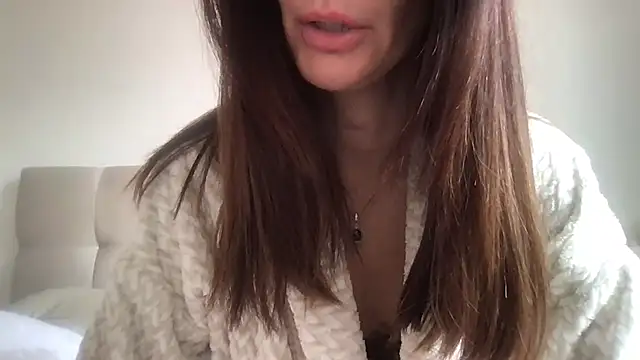 Snapshot of paolajonez chatting on 15, 10, 2025 paolajonez online show from 15, 10, 2025