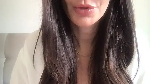 paolajonez online show from 15, 2, 2026