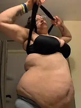 Snapshot of Lalalynn chatting on 6, 7, 2026 Lalalynn online show from 6, 7, 2026