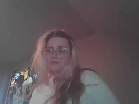 Snapshot of Lalalynn chatting on 8, 5, 2026 Lalalynn online show from 8, 5, 2026
