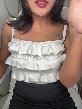 LeisyXO online show from 25, 1, 2025