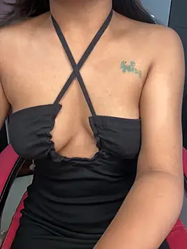 LeisyXO online show from 18, 11, 2025