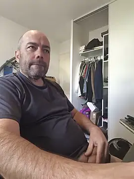 veryverybigdick45 online show from 3, 6, 2026