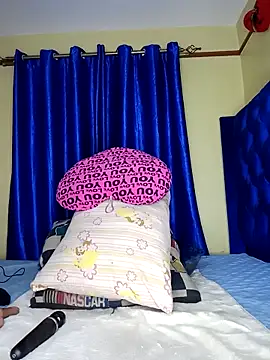 Queenshaz01 online show from 10, 11, 2025