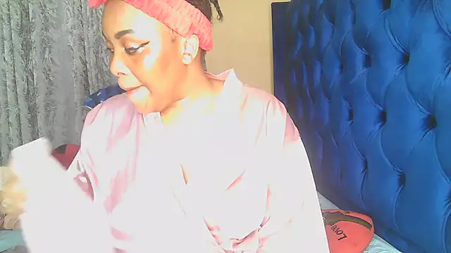 Queenshaz01 online show from 21, 3, 2026