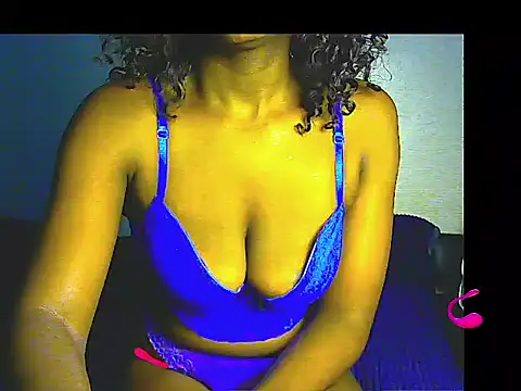 Snapshot of lilylovexx chatting on 28, 5, 2026 lilylovexx online show from 28, 5, 2026