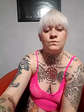 poussichienne online show from 10, 10, 2025