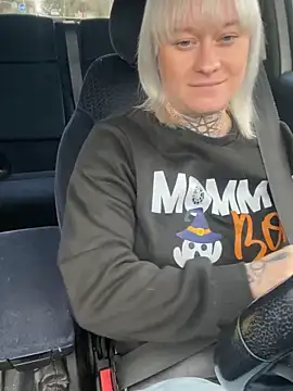 poussichienne online show from 19, 12, 2025