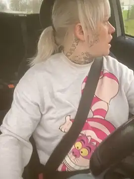 poussichienne online show from 15, 11, 2025