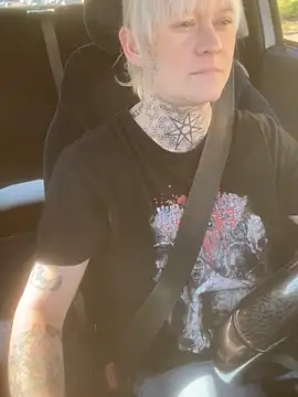 poussichienne online show from 11, 10, 2025