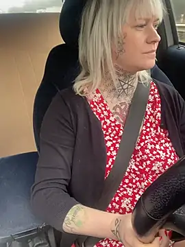 poussichienne online show from 26, 2, 2026