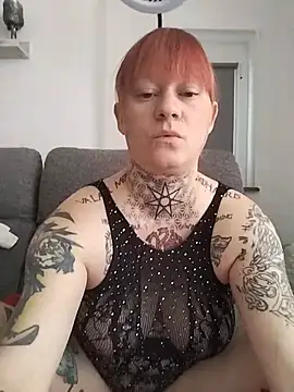 poussichienne online show from 29, 7, 2026