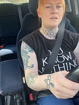 poussichienne online show from 24, 3, 2026