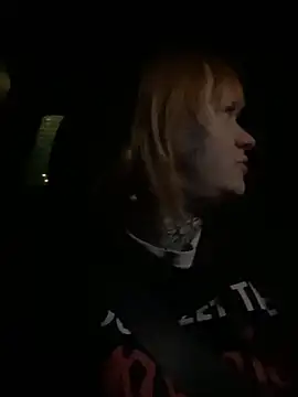 poussichienne online show from 21, 3, 2026