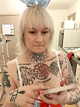 poussichienne online show from 21, 2, 2026